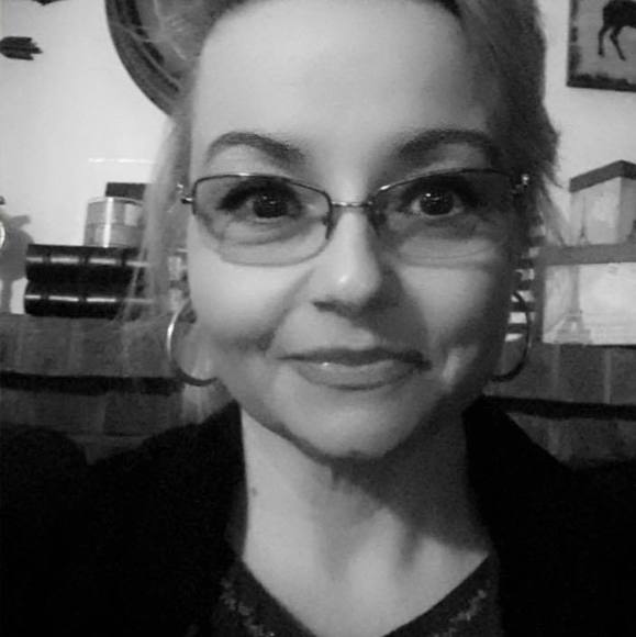 Meet your Posher, Tanya - Picture 1 of 1